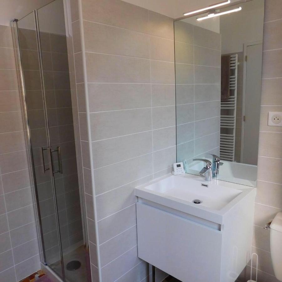 Apartment Situe En Centre De Aignan *